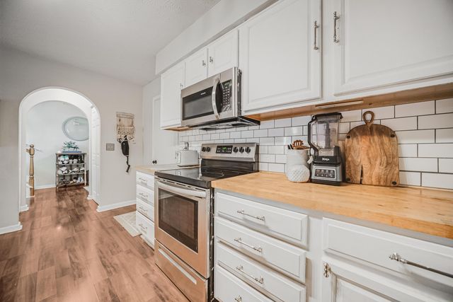 970 Sara Court, Pataskala, OH 43062