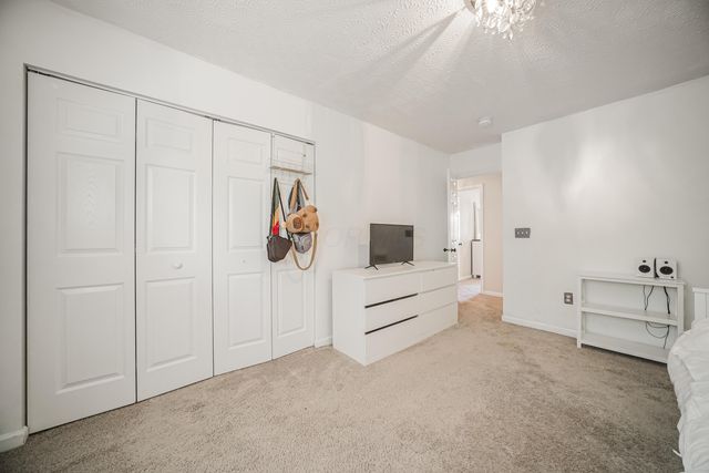970 Sara Court, Pataskala, OH 43062