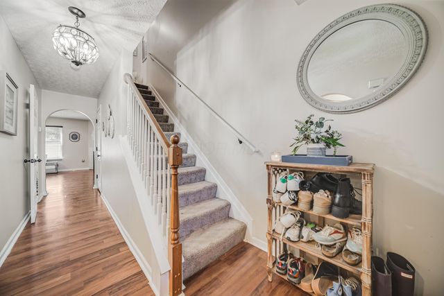 970 Sara Court, Pataskala, OH 43062
