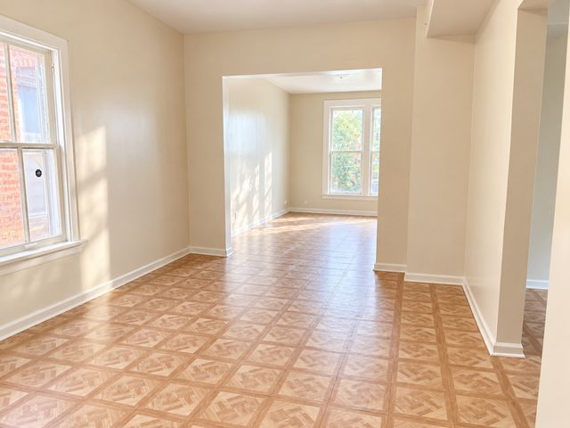 909 N Homan Avenue, Chicago, IL 60651