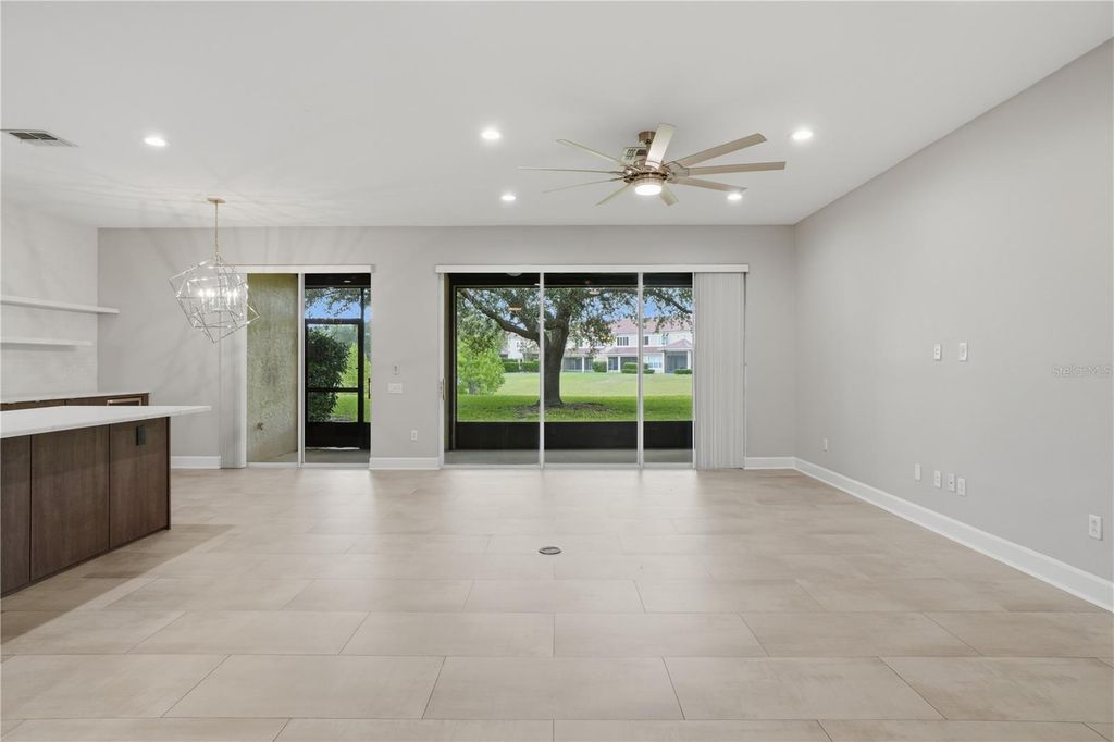 Image 11 of property listing at 8407 VIA BELLA NOTTE, Orlando, FL 32836