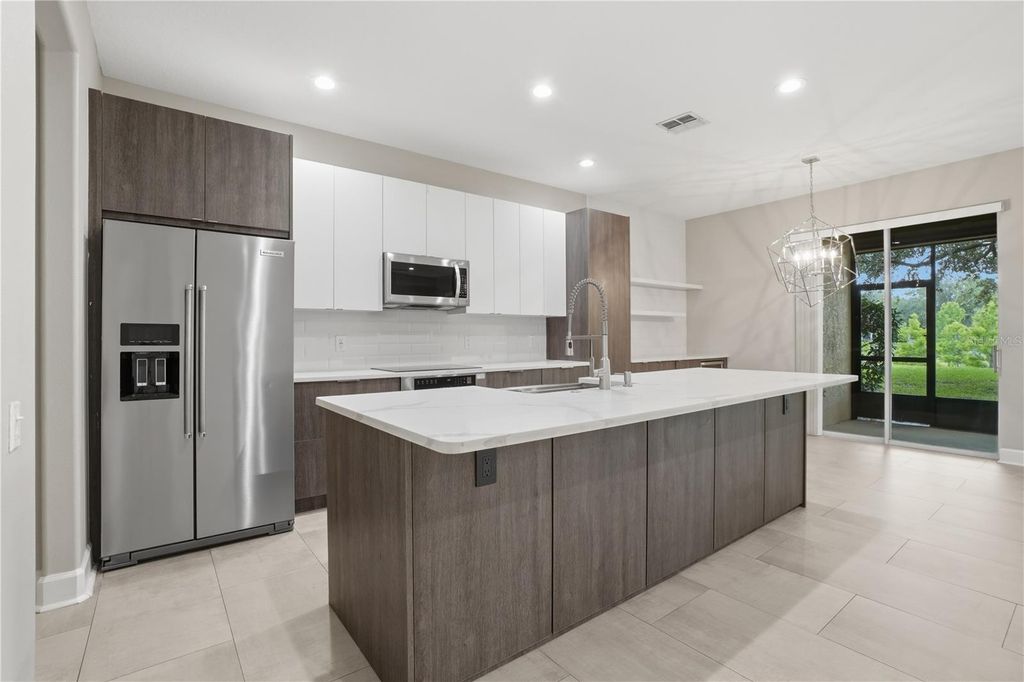 Image 5 of property listing at 8407 VIA BELLA NOTTE, Orlando, FL 32836