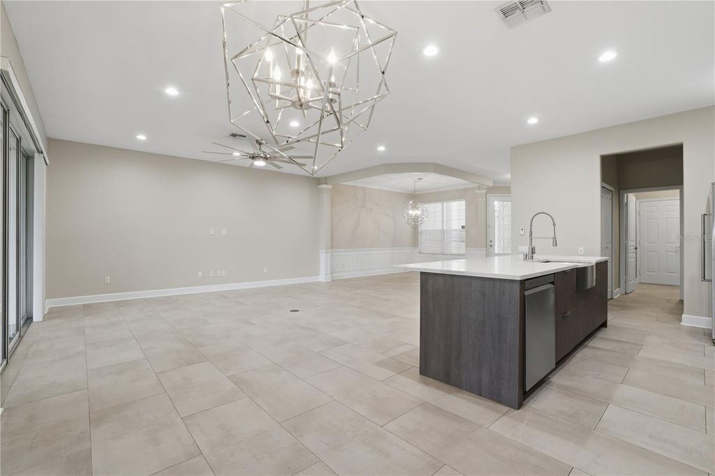 Image 9 of property listing at 8407 VIA BELLA NOTTE, Orlando, FL 32836
