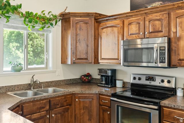1197 W 2450 S, Perry, UT 84302