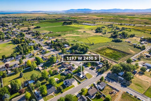 1197 W 2450 S, Perry, UT 84302