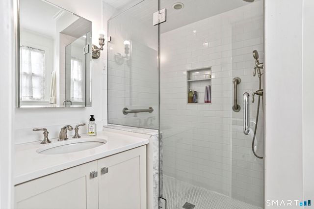 28 Putnam Park, Greenwich, CT 06830