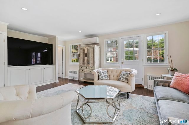 28 Putnam Park, Greenwich, CT 06830