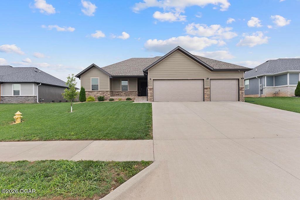 1026 Gettysburg Loop, Republic, MO 65738