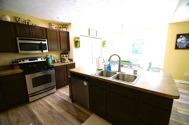 17404 Battles Road, South Bend, IN 46614