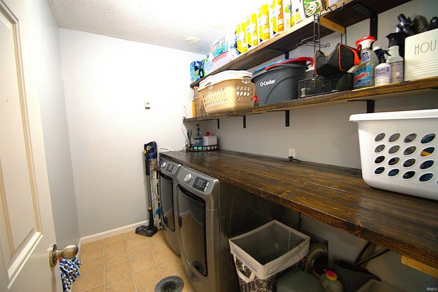 17404 Battles Road, South Bend, IN 46614