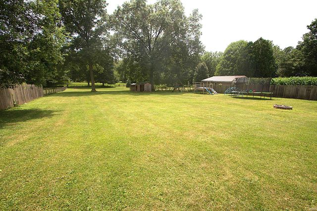 17404 Battles Road, South Bend, IN 46614