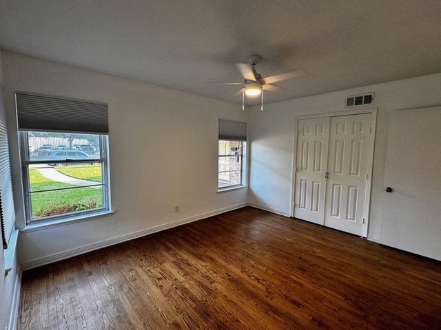 6227 Saint Moritz Avenue, Dallas, TX 75214