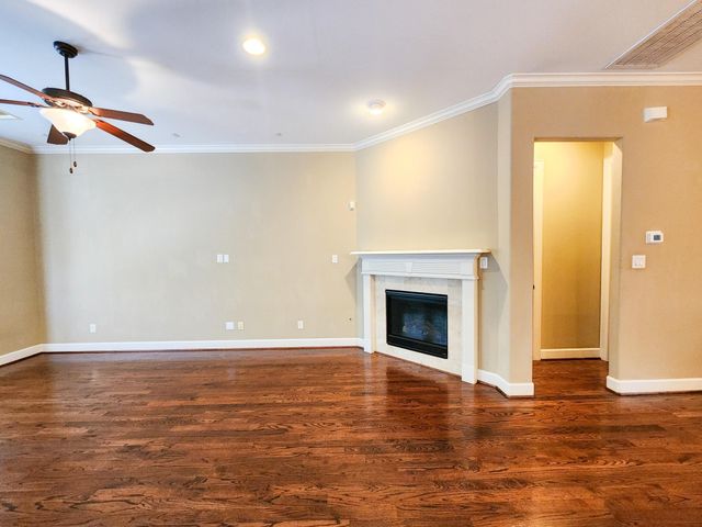 219 W 27th Street K, Houston, TX 77008
