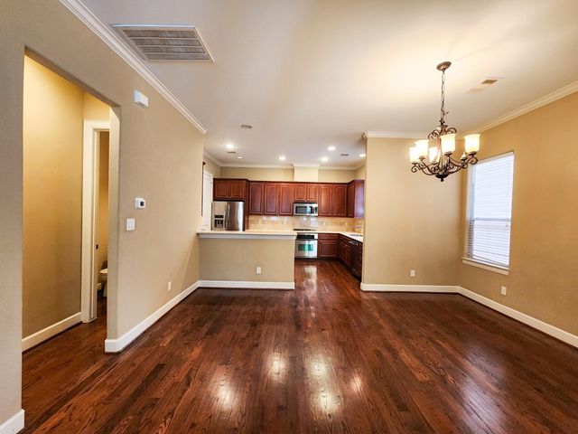 219 W 27th Street K, Houston, TX 77008