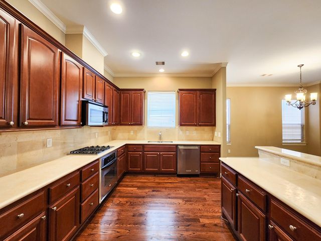219 W 27th Street K, Houston, TX 77008
