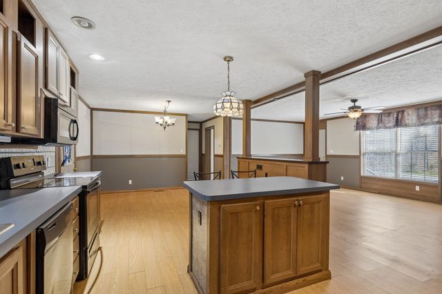 89 Poplar Dr, Beechgrove, TN 37018