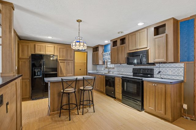 89 Poplar Dr, Beechgrove, TN 37018