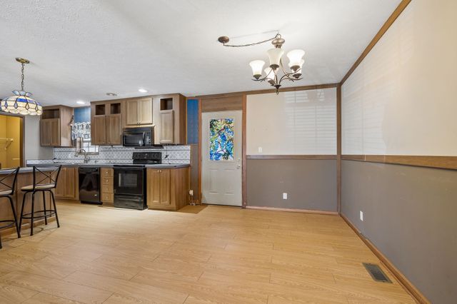 89 Poplar Dr, Beechgrove, TN 37018