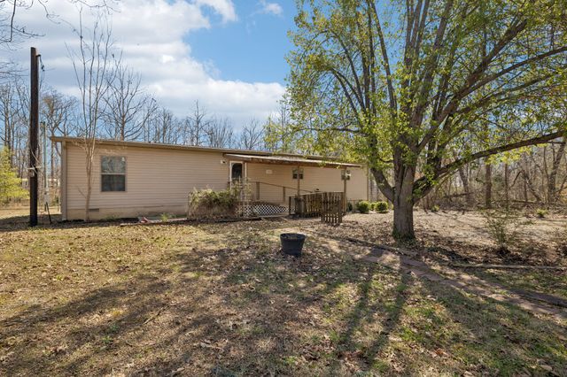 89 Poplar Dr, Beechgrove, TN 37018