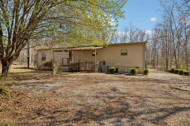 89 Poplar Dr, Beechgrove, TN 37018