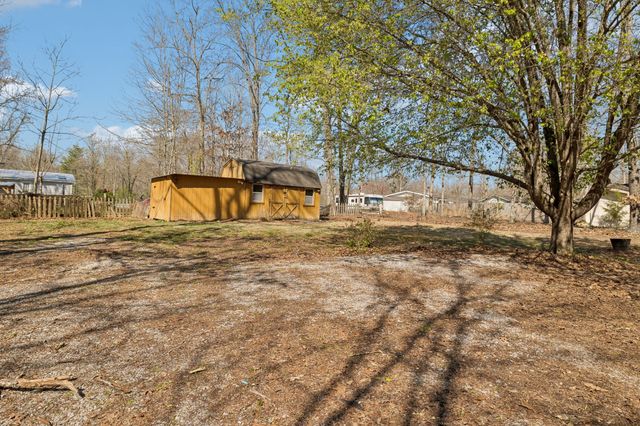 89 Poplar Dr, Beechgrove, TN 37018