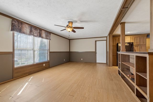 89 Poplar Dr, Beechgrove, TN 37018