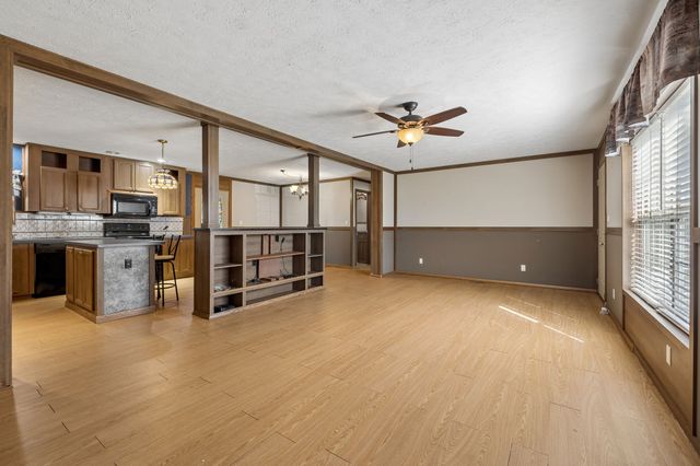 89 Poplar Dr, Beechgrove, TN 37018