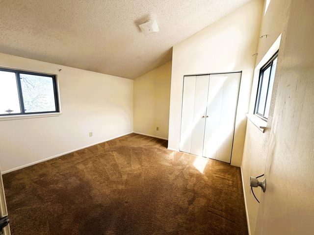 1708 Vail Place SE, Albuquerque, NM 87106