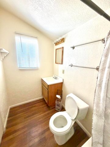 1708 Vail Place SE, Albuquerque, NM 87106