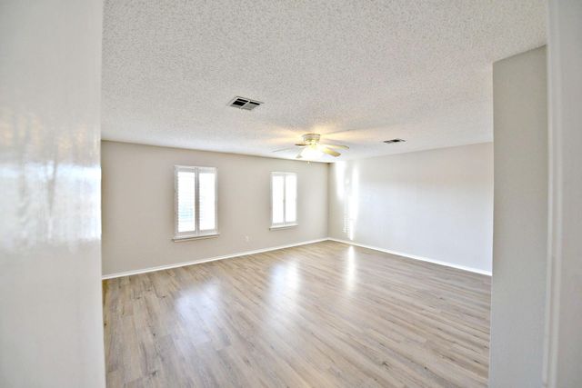 511 Cripple Creek RD, Cedar Park, TX 78613