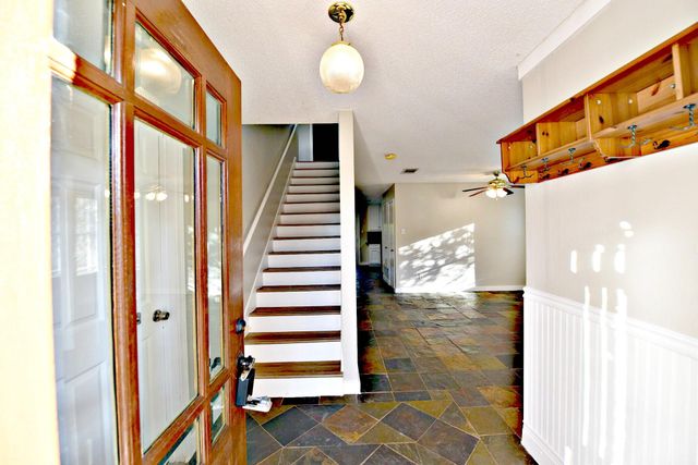 511 Cripple Creek RD, Cedar Park, TX 78613