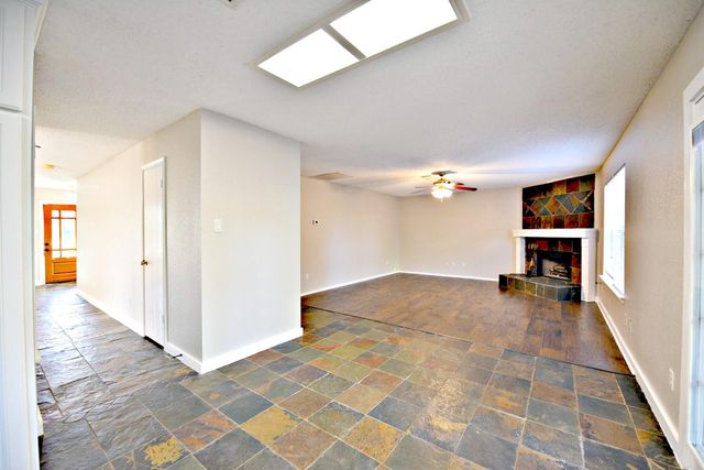 511 Cripple Creek RD, Cedar Park, TX 78613