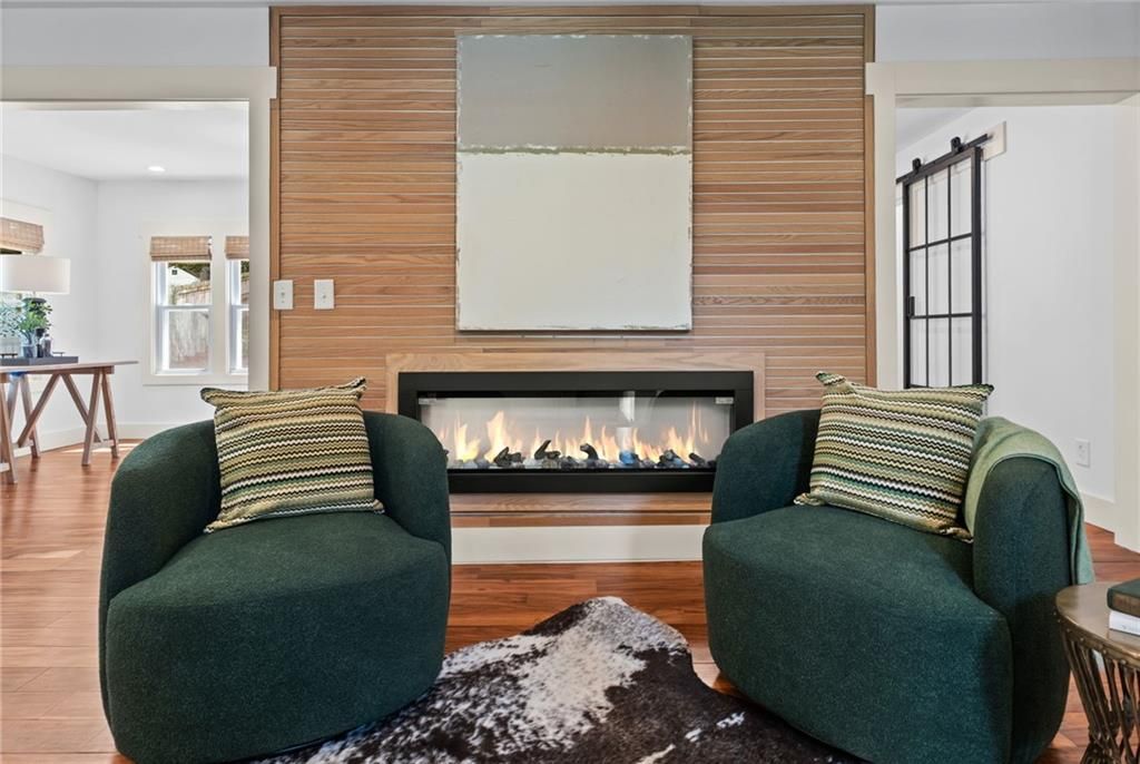 Image 12 of property listing at 2533 Sunset Drive NE, Atlanta, GA 30345