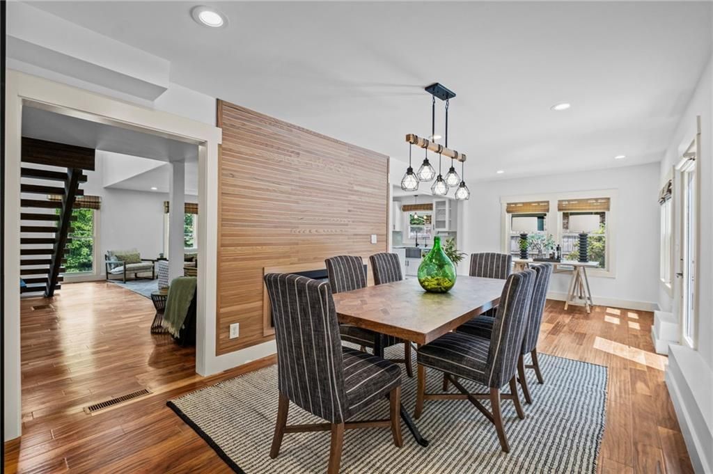 Image 15 of property listing at 2533 Sunset Drive NE, Atlanta, GA 30345