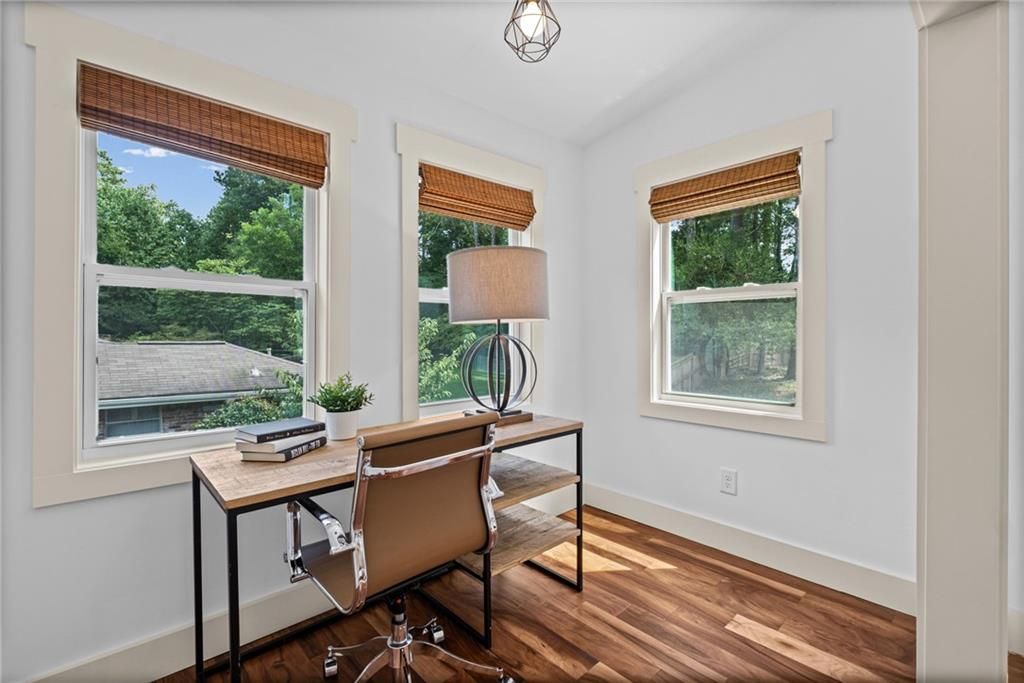 Image 35 of property listing at 2533 Sunset Drive NE, Atlanta, GA 30345