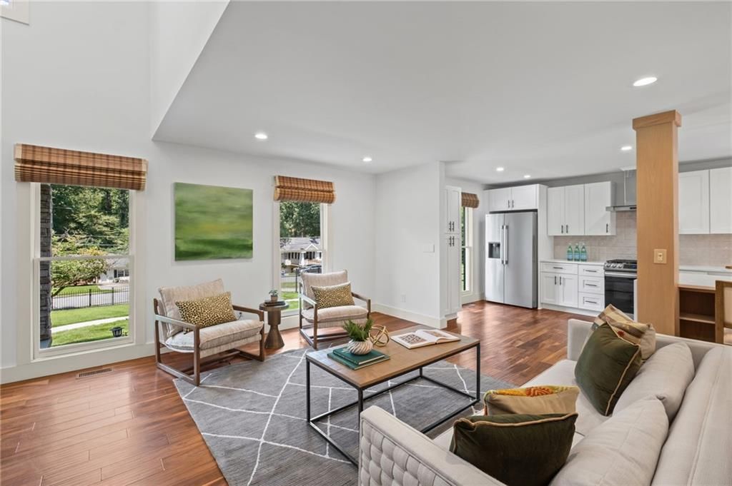 Image 5 of property listing at 2533 Sunset Drive NE, Atlanta, GA 30345