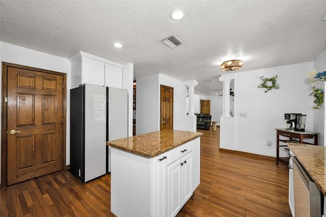 11046 LAKEVIEW DRIVE, New Port Richey, FL 34654