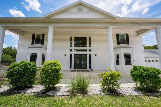 11046 LAKEVIEW DRIVE, New Port Richey, FL 34654