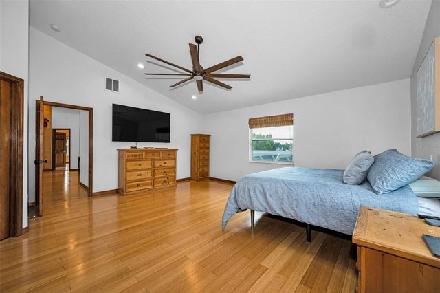 11046 LAKEVIEW DRIVE, New Port Richey, FL 34654