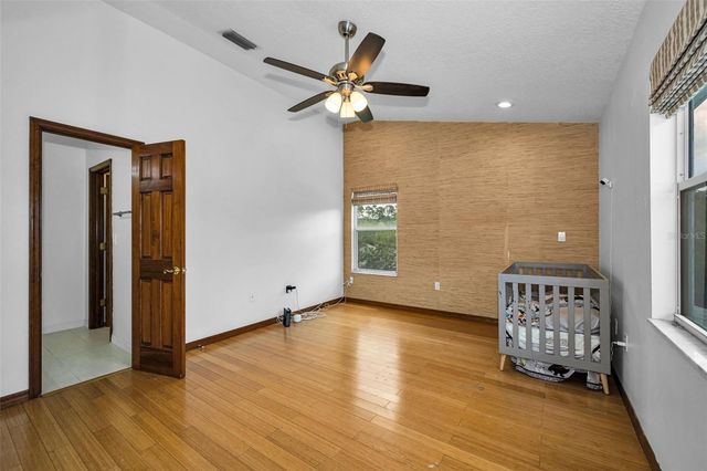 11046 LAKEVIEW DRIVE, New Port Richey, FL 34654
