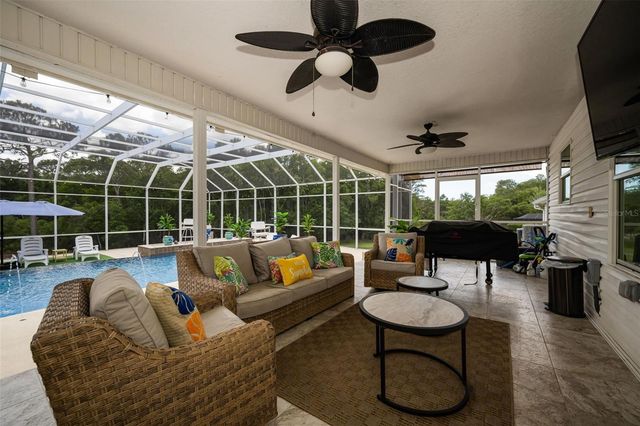 11046 LAKEVIEW DRIVE, New Port Richey, FL 34654