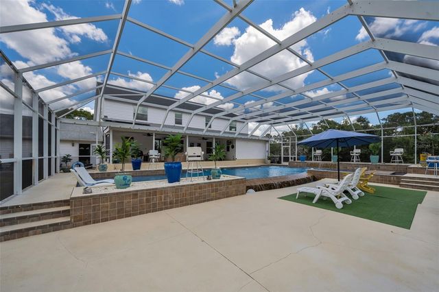 11046 LAKEVIEW DRIVE, New Port Richey, FL 34654