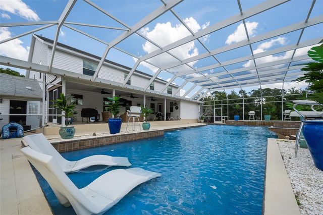 11046 LAKEVIEW DRIVE, New Port Richey, FL 34654