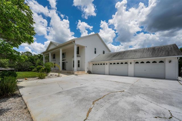 11046 LAKEVIEW DRIVE, New Port Richey, FL 34654