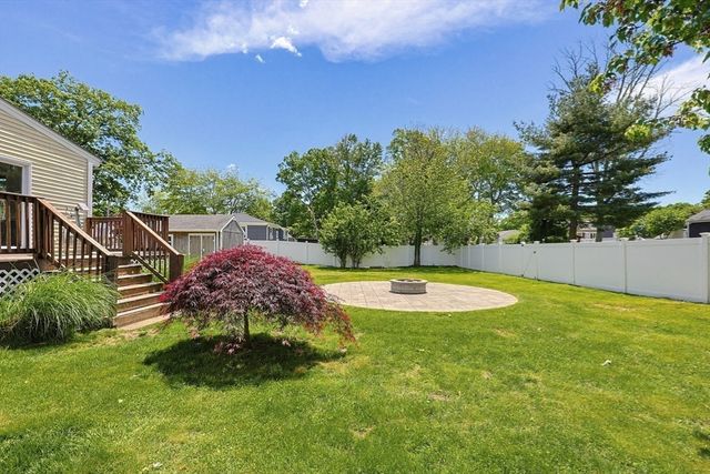 32 Johnson St, North Attleboro, MA 02760
