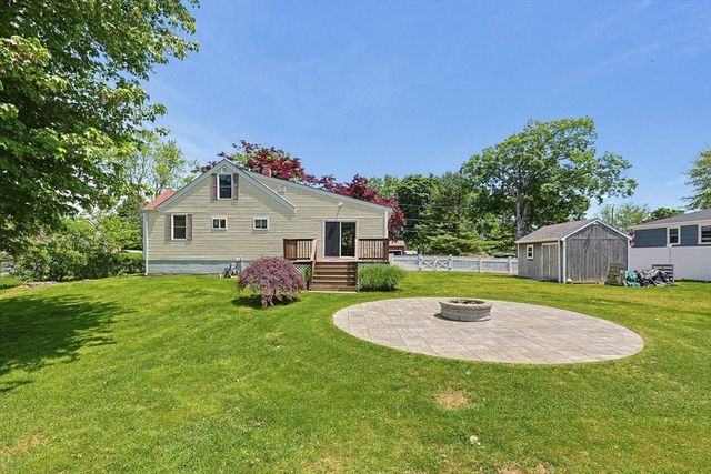 32 Johnson St, North Attleboro, MA 02760