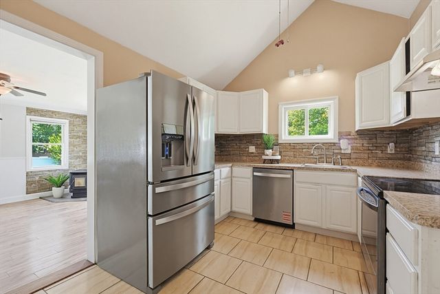 32 Johnson St, North Attleboro, MA 02760