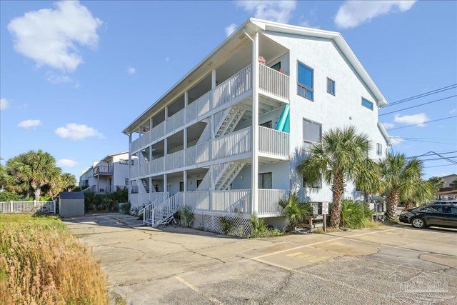 8460 Gulf Blvd 301, Navarre Beach, FL 32566