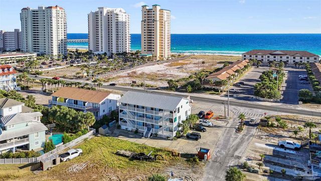 8460 Gulf Blvd 301, Navarre Beach, FL 32566