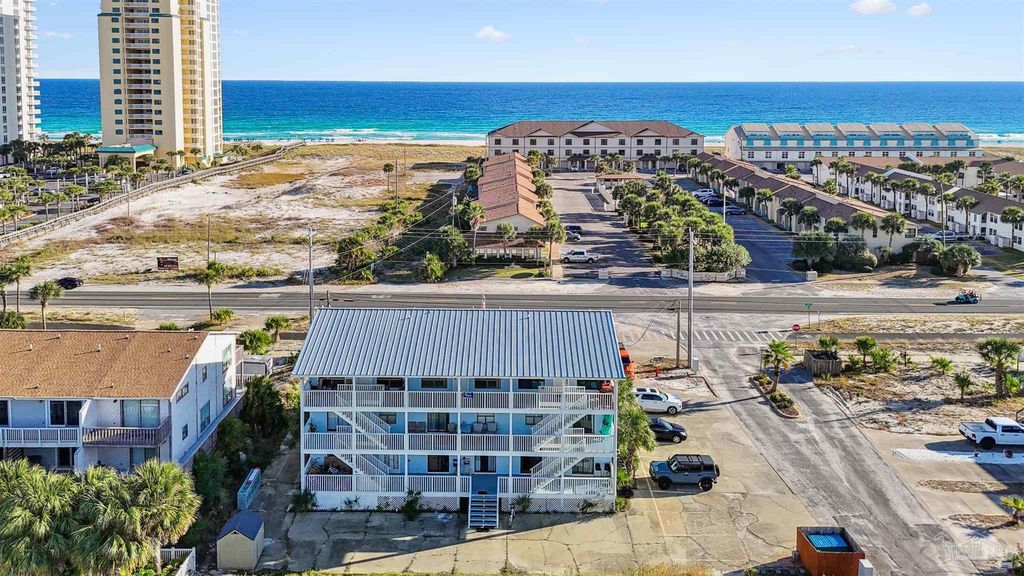 8460 Gulf Blvd 301, Navarre Beach, FL 32566
